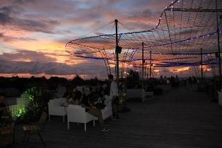 Prani Legian Hotel Bagian luar foto